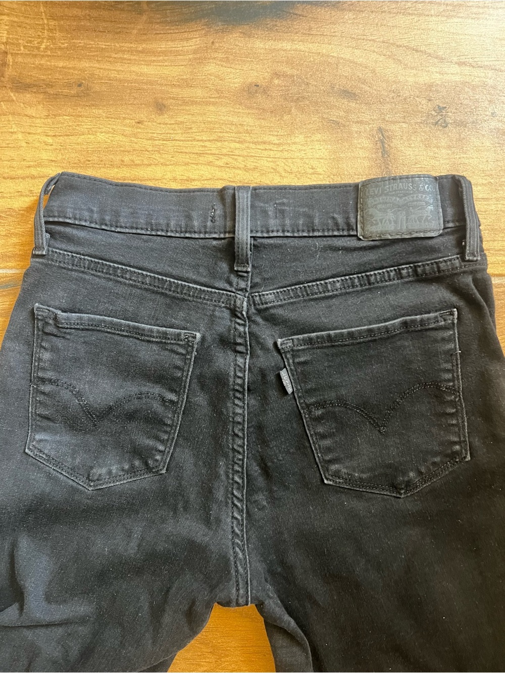 Levi’s 724 High Rise Straight Leg Women’s Black Jeans Size W28 L30 🖤 - Picture 7 of 9